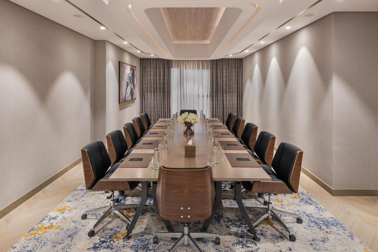 Paramount Hotel Midtown Дубай Екстер'єр фото Boardroom at the hotel