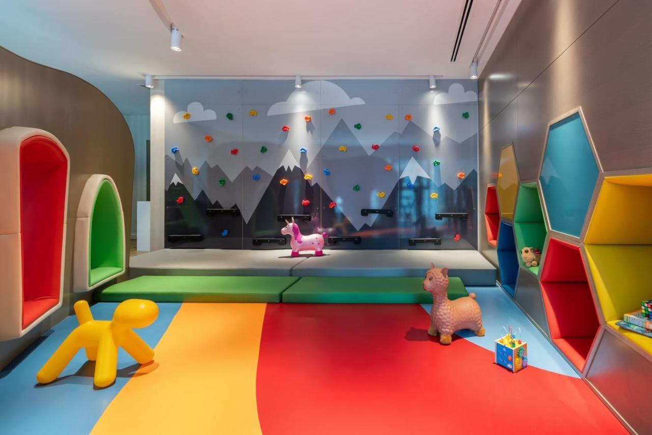 Paramount Hotel Midtown Дубай Екстер'єр фото The Children's Club at the Ritz-Carlton, DIFC, Dubai